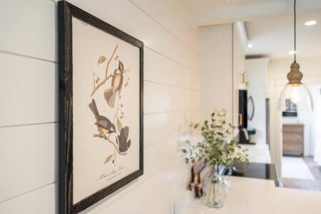 Downtown Luxury Farmhouse Apartment #4 West Dundee Екстер'єр фото